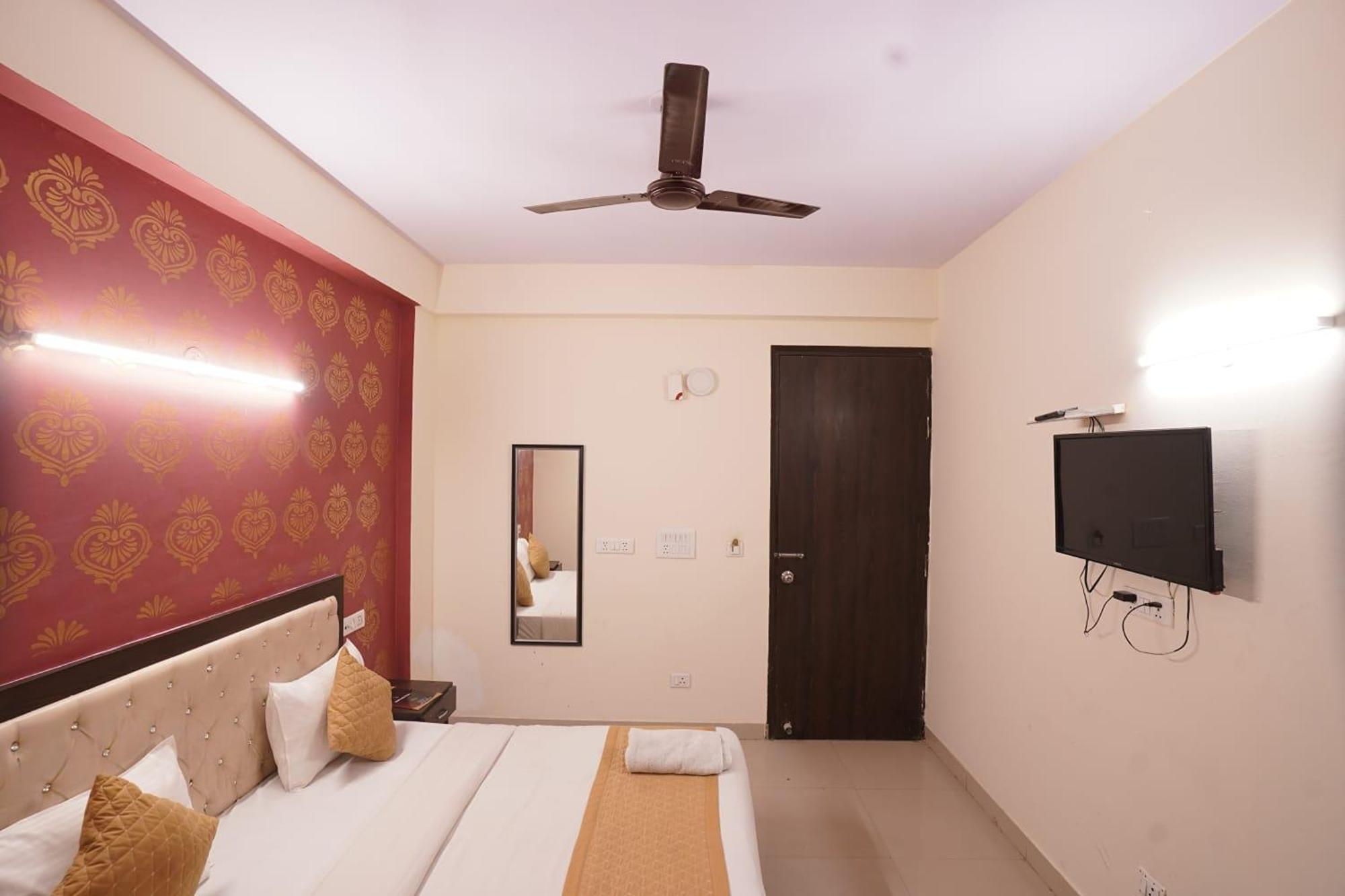 Hotel Tourist Palace New Delhi Exteriör bild